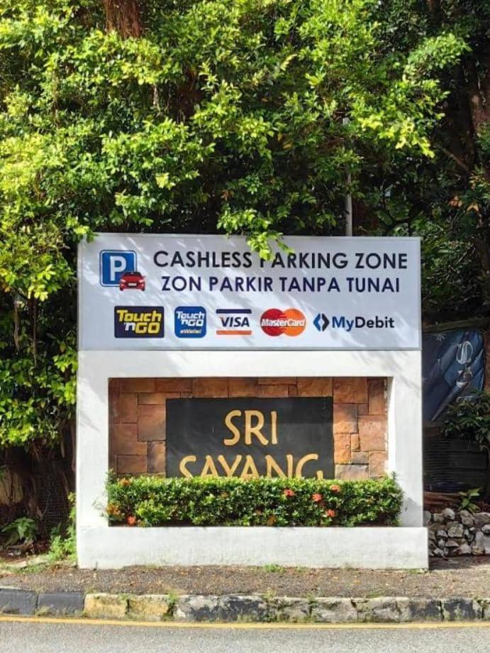 Sri Sayang Pearl View Lägenhet Batu Feringgi Exteriör bild