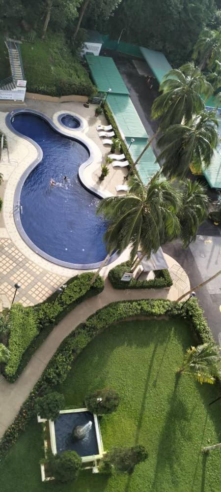 Sri Sayang Pearl View Lägenhet Batu Feringgi Rum bild